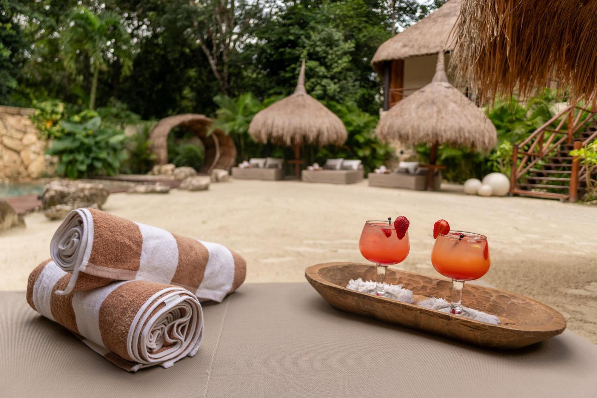 Oom Bubble Boutique Riviera Cancun - Adults Only Puerto Morelos Ngoại thất bức ảnh